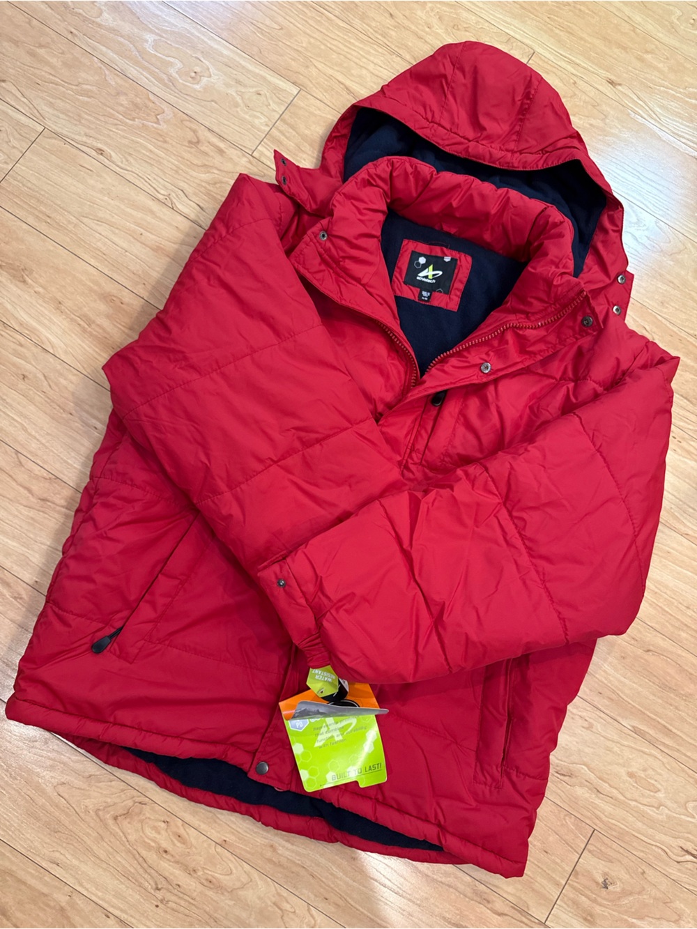Athletech Men’s XL Red Insulated Winter Jacket Water Resistant